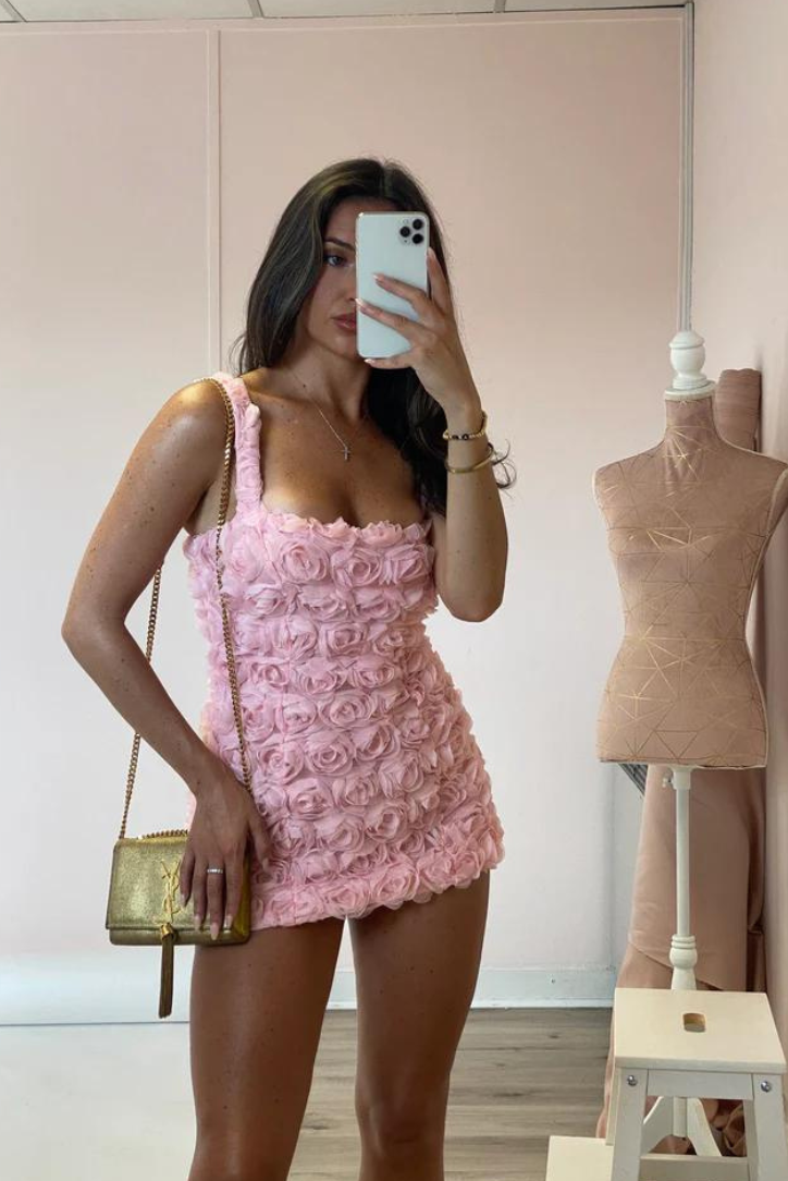 Brune Robe Courte