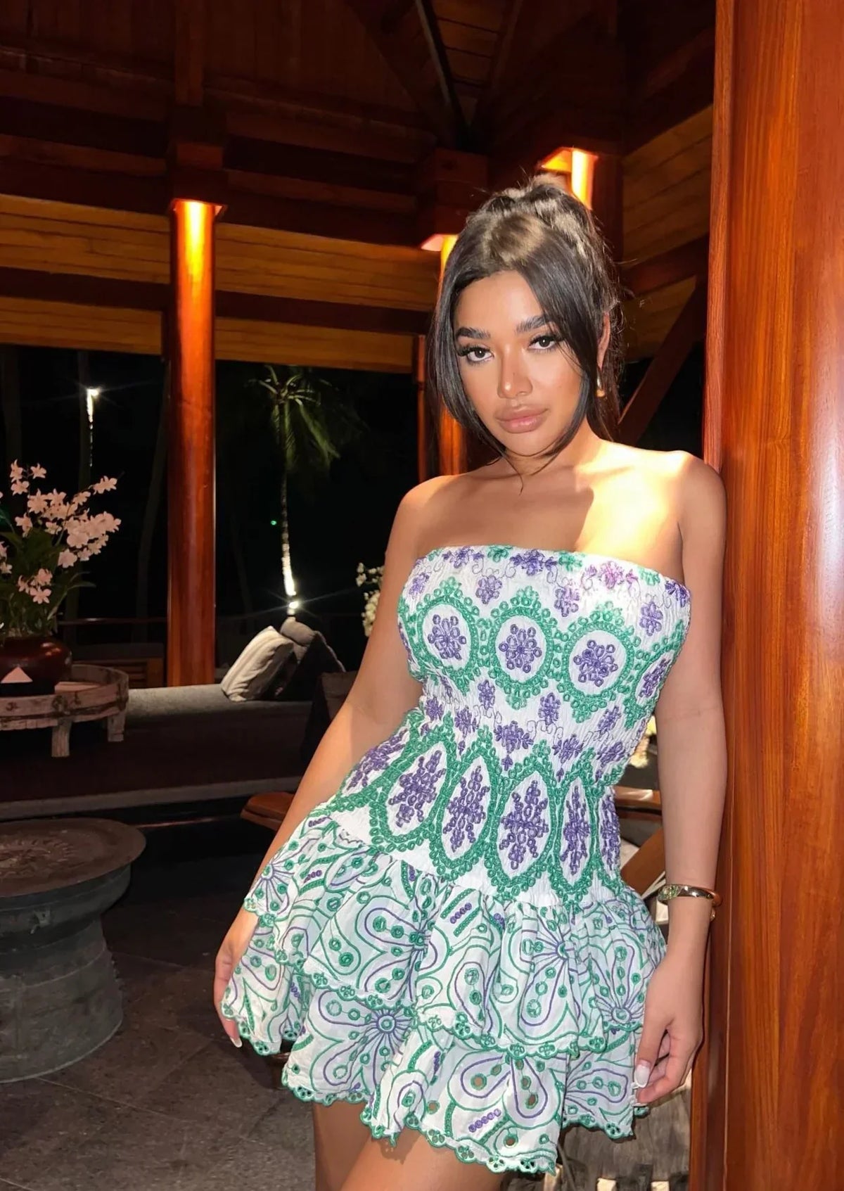 Brune Robe Courte