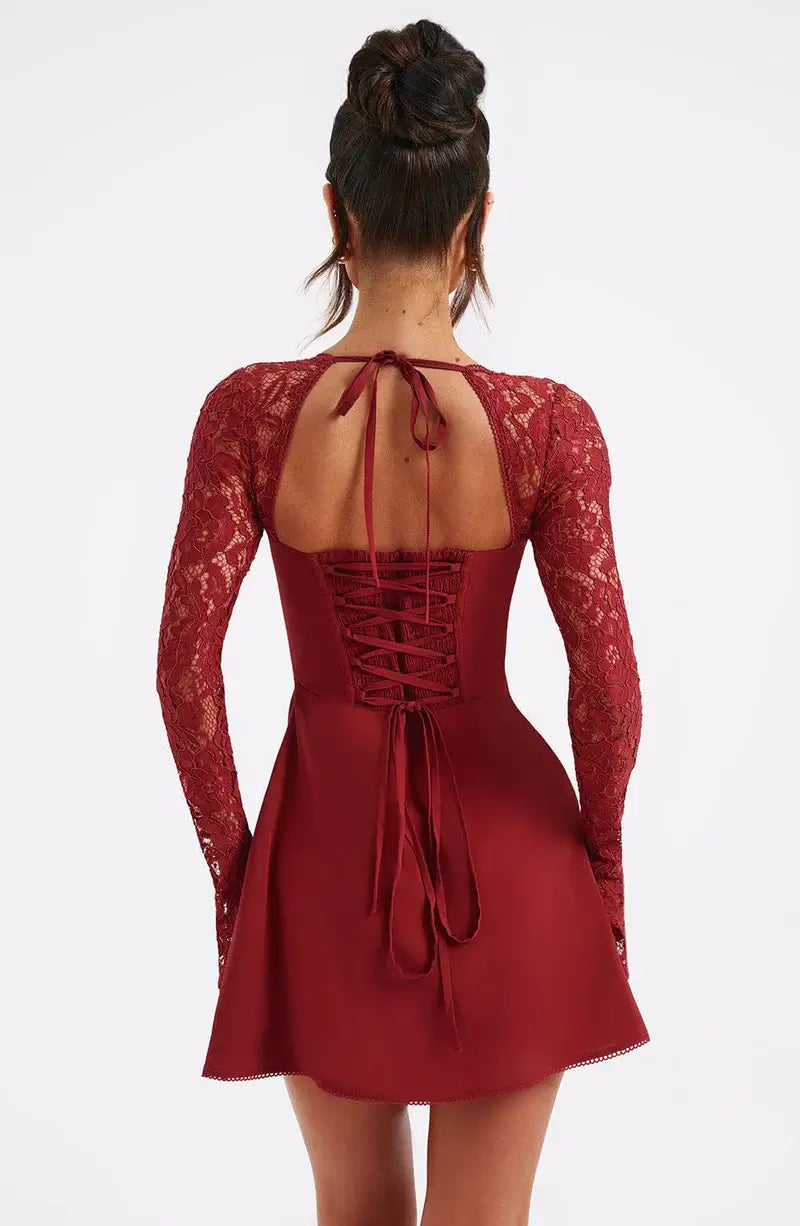 Maëlys Robe Courte en Dentelle