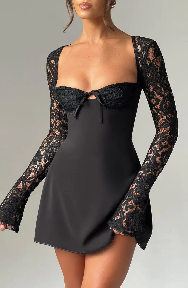 Maëlys Robe Courte en Dentelle