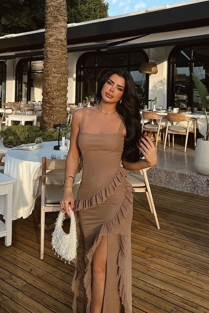 Amélina Robe Longue à Volants
