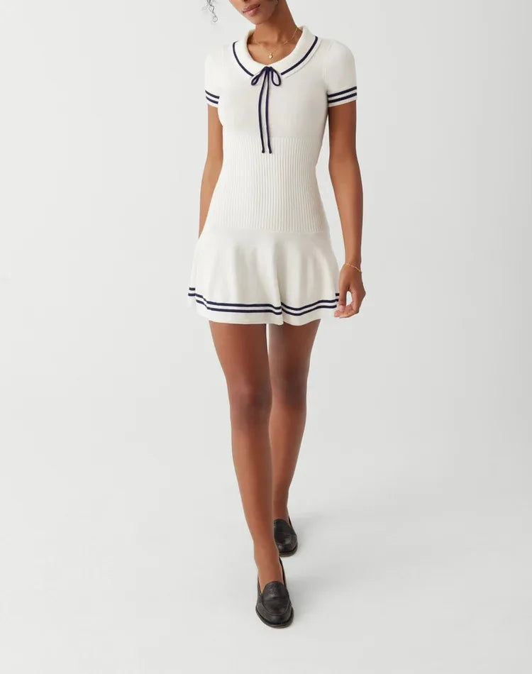 Sophie Robe Courte à Col