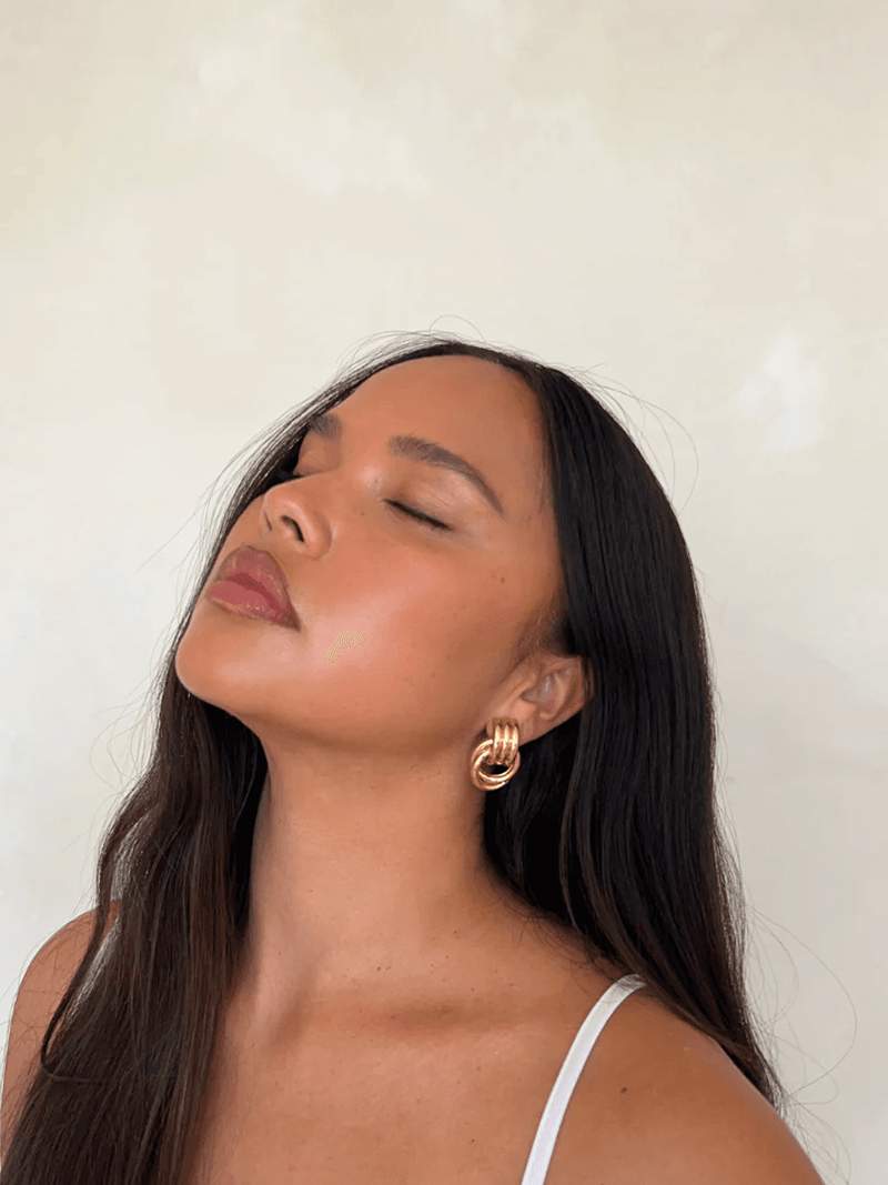 Orianne Boucles d'Oreilles Nouée